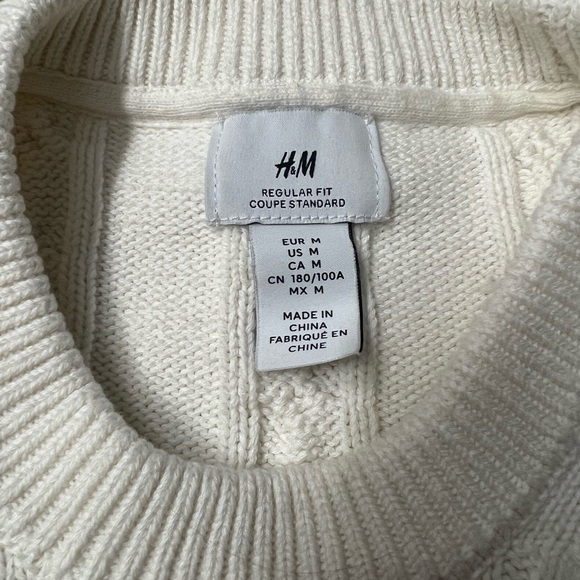 H&M cable knit sweater white, size Medium - Picture 6 of 7